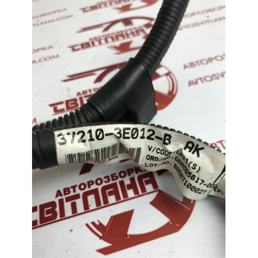 Проводка аккумулятора Kia Sorento 2002-2009 372103E012